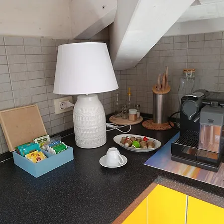 Casa Mary, A Comfortable Attic Near The Beach-lavagna Centro *